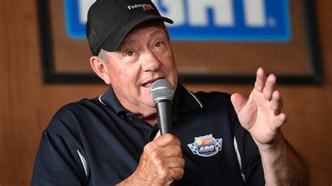 NASCAR veteran Ken Schrader, 68, wins race in Canada | Fox News