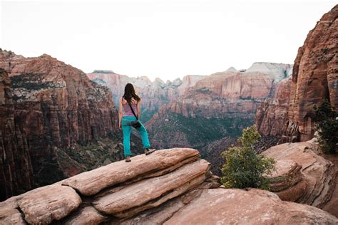 Zion Canyon Overlook Trail at Sunset | The Foxes Photography