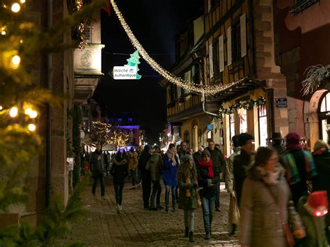 Authentic Christmas market in Kaysersberg - Kaysersberg Vignoble ...