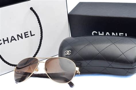 Chanel Gold Pilot with Brown Leather Quilted Polarized Aviators Sunglasses | Polarized aviator ...