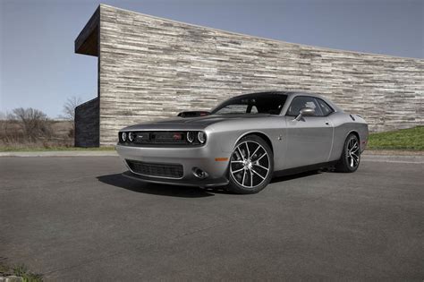 DRIVING 2015 Dodge Challenger SRT 392 HEMI Scat Pack!