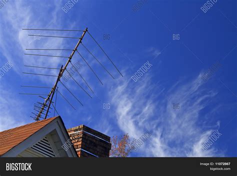 Directional TV Antenna Image & Photo (Free Trial) | Bigstock