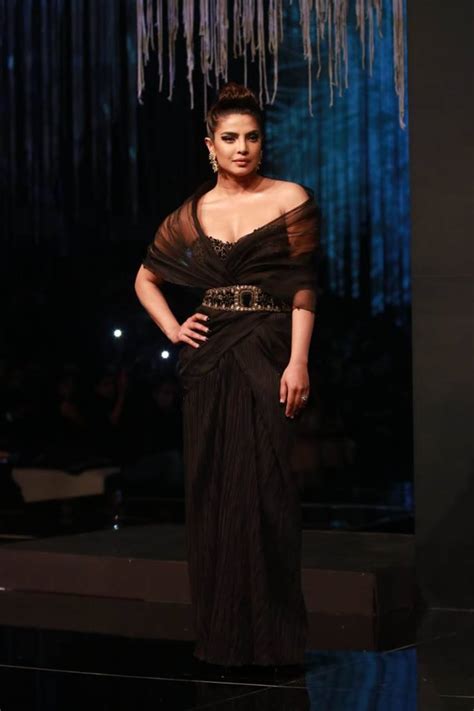 Blenders Pride Fashion Tour: Priyanka Chopra Jonas stuns in black ...