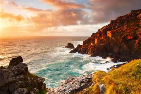 My guide to Poldark's Cornwall in the latest issue of BBC Countryfile Magazine http ...