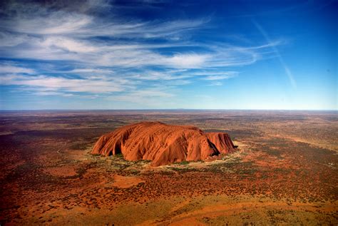 File:Uluru, helicopter view.jpg