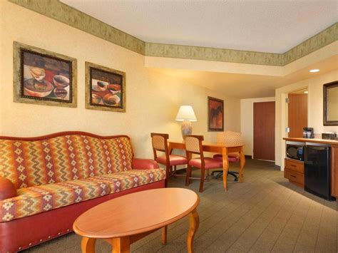 Best Price on Embassy Suites by Hilton Albuquerque Hotel & Spa in ...