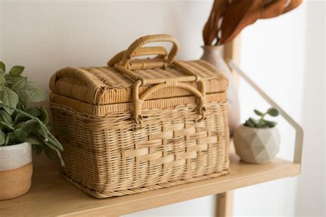 Vintage Rattan Wicker Picnic Basket - Light Brown Woven Square Storage Basket with Carrying Handle
