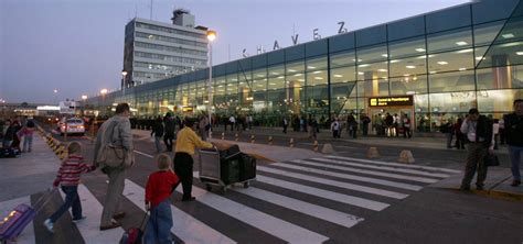 Recomendaciones para viajar en Fiestas Patrias por el Aeropuerto Jorge ...