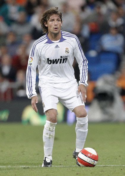 Gabriel Heinze of Real Madrid & Argentina in 2007. | Leyendas de futbol, Fútbol, Futbolero