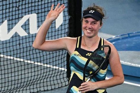 Teenager Linda Nosková Stuns World No. 1 Iga Świątek at Australian Open