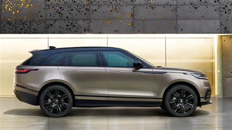 Land Rover Range Rover velar 2021 2.0 Diesel R-Dynamic S Exterior Car Photos - Overdrive