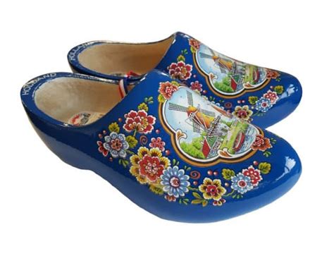 Dutch Wooden Shoes webshop in the Netherlands - Dutch-Clogs.com