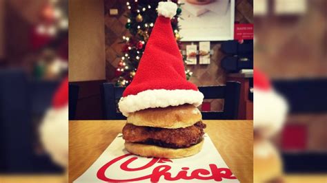 Here’s Why Chick-Fil-A Will Be Closed Christmas Weekend – Country Music Nation