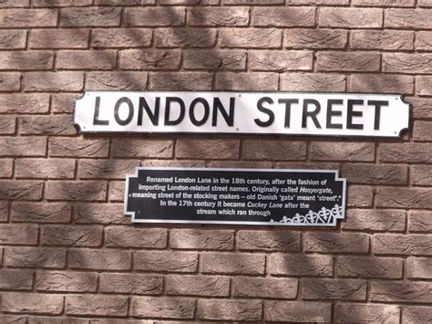 London Street - Norwich road sign and history