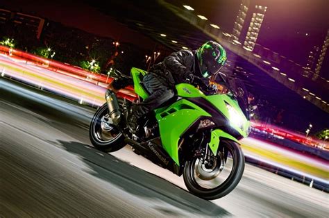 2013 Kawasaki Ninja 300 - Autoesque