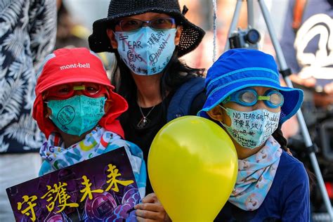 Dramatic images from the Hong Kong protests - ABC News