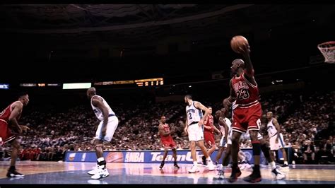 Michael Jordan fadeaway over BJ Armstrong Native HD, 1080p / 30