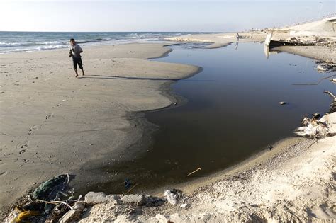 Gaza beaches to close due to pollution | Middle East Eye