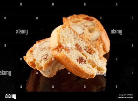 Italian cookies - cantucci Stock Photo - Alamy