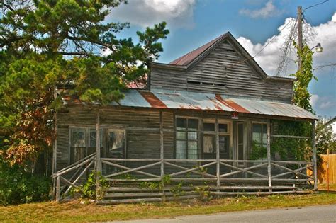 Downtown Omaha, Arkansas (Robert McCormick) | Old barns, House styles ...