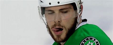 ooo what else do you use that tongue for👅🤤😏😉 | Tyler seguin, Dallas stars hockey, Hot hockey players