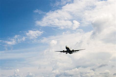 White Airplane in the Sky · Free Stock Photo