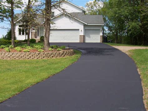 Minneapolis Driveway Sealcoating Contractor | Residential Sealcoating ...