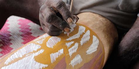 Maningrida Art Centre - Bawinanga Aboriginal Corporation