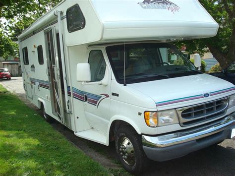 24' Motor Home 1998 Ford Class C RV Victoria City, Victoria - MOBILE