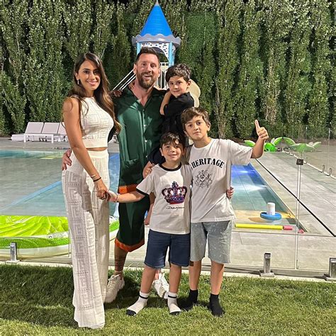 Lionel Messi, Family Welcome New Year In Style; Pics Inside ...