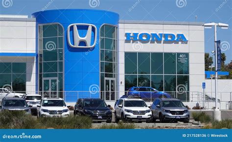 Medium Shot of New Honda Dealership Editorial Photo - Image of ...