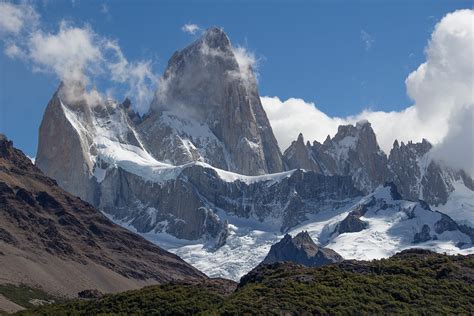 Hiking in the Los Glaciares National Park North | Mt. Fitz Roy & Torre ...