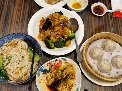 Best Food in Gurney Plaza: Top 20 Must-Visit Restaurants!