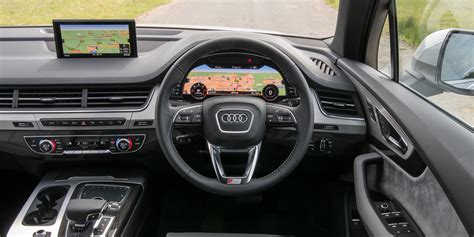 Audi Q7 Interior & Infotainment | carwow