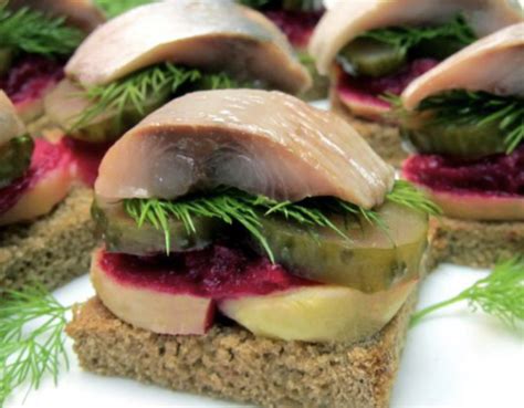 Herring Sandwich Recipe | Dandk Organizer