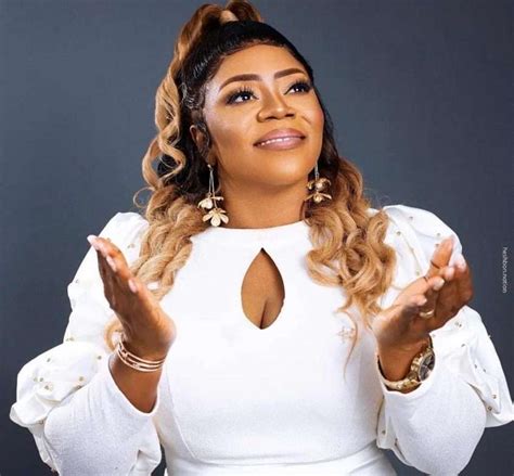 Piesie Esther Advises Upcoming Gospel Artistes - The Vaultz News