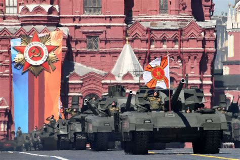 President Trump says he 'would love to go' to Russian military parade ...