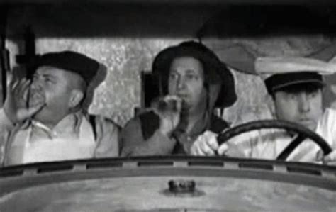 Three Stooges Dancing Car GIF | GIFDB.com