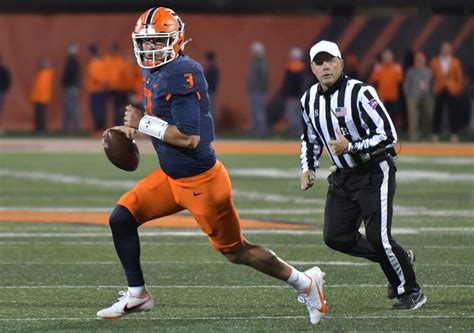 Illinois QB Tommy DeVito (ankle) leaves game vs. Iowa - National ...