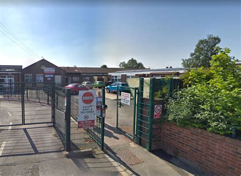 Doncaster school shut for 'circuit breaker lockdown' after staff test positive for Covid-19 ...