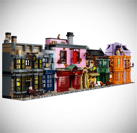 LEGO Unveils New Harry Potter (75978) Diagon Alley Set, Here's a First ...