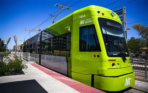 Valley Metro opens Tempe streetcar, expands light rail across Phoenix area