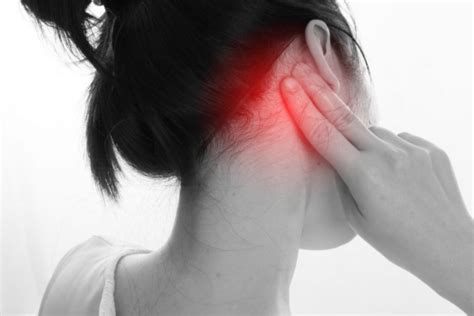 Pain behind Ear: Headache, Sharp, Symptoms, Causes, & Treatment