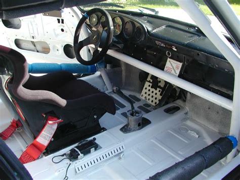 Minimalist interiors, please post pics. - Page 2 - Miata Turbo Forum - Boost cars, acquire cats.