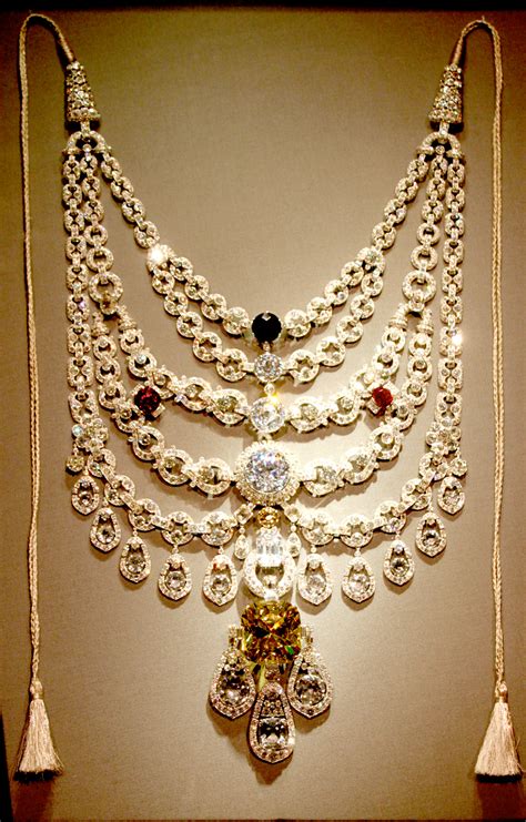 Fashion Metropolitan: India´s Royal Jewels. The current Owners Of ...