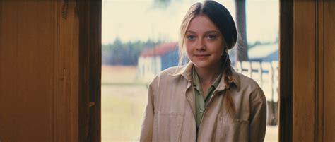 The Secret Life of Bees Theatrical Trailer - Dakota Fanning Image (3157182) - Fanpop