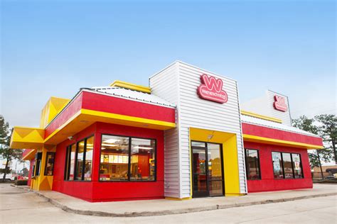 Why Wienerschnitzel is Growing: Q&A With VP of Operations, Rusty Bills