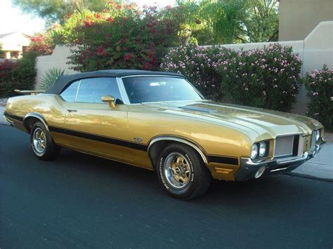 1972 OLDSMOBILE CUTLASS SUPREME CUSTOM CONVERTIBLE