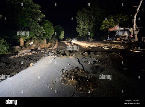 Kashmir kashmir earthquake hi-res stock photography and images - Alamy