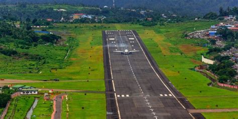 The World’s Smallest Airports - CTI Professional Flight Training